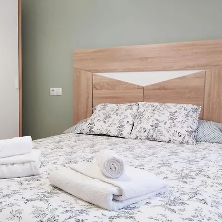 Coqueto Apartamento En * اوفيدو
